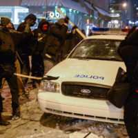 Le 15 mars à Montréal : c'est pas la neige qui va nous empêcher, d'attaquer les policiers