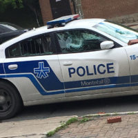 Dernière heure: les gens n’aiment toujours pas la police